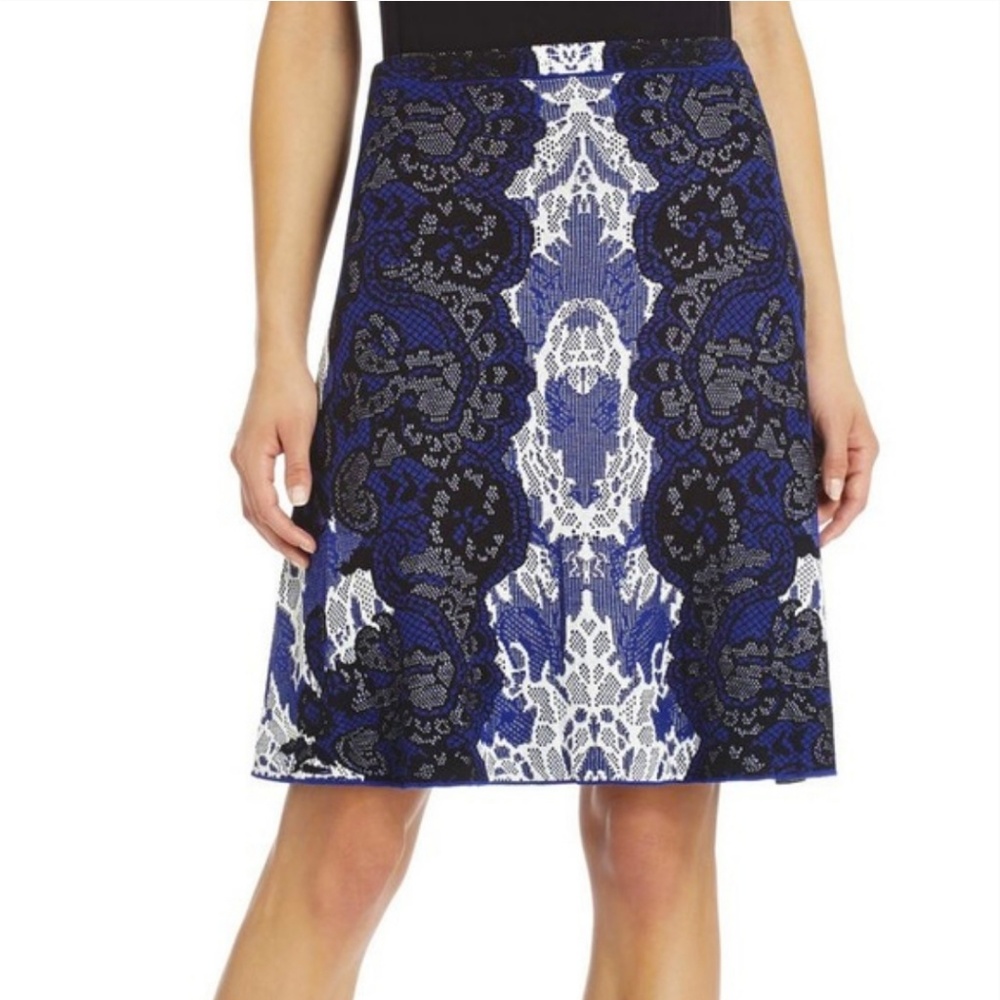 BCBGMaxazria Karlie Relief Jacquard Lace A-Line M - Picture 1 of 3